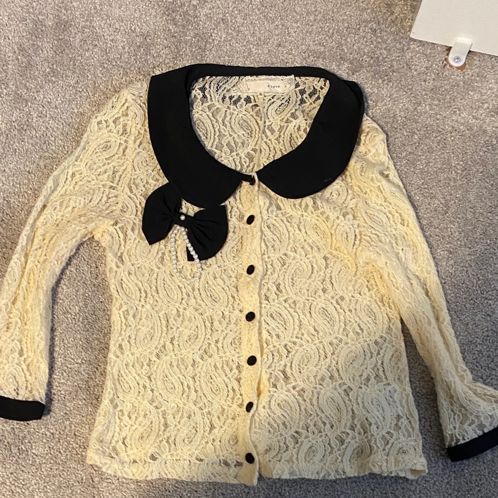 A'Reve Lace Cardigan with Black Collar